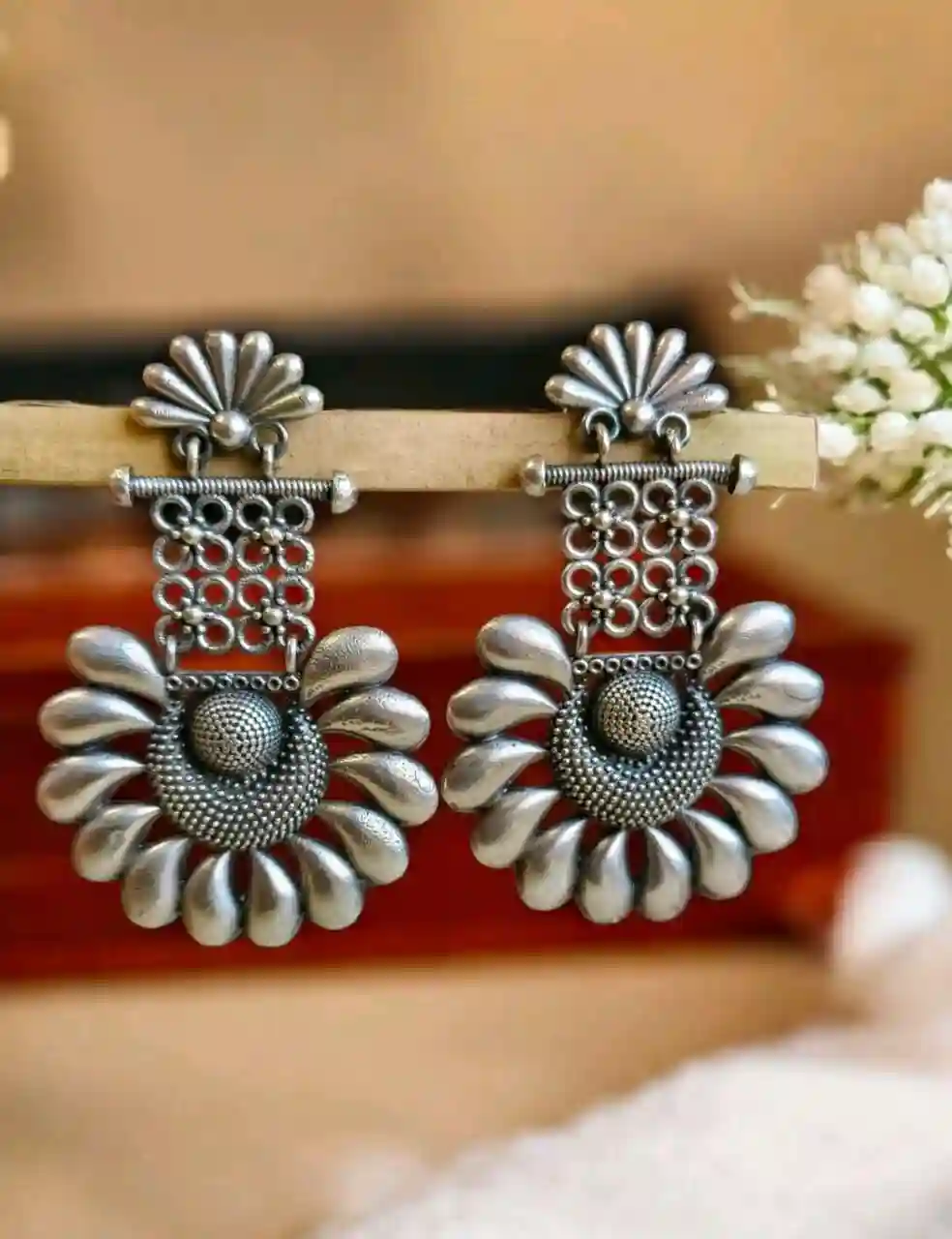 Light weighted Dangler Earrings
